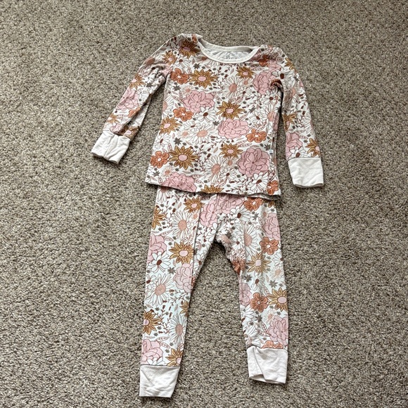 Caden Lane Floral Kids Pajamas Set - Picture 1 of 4